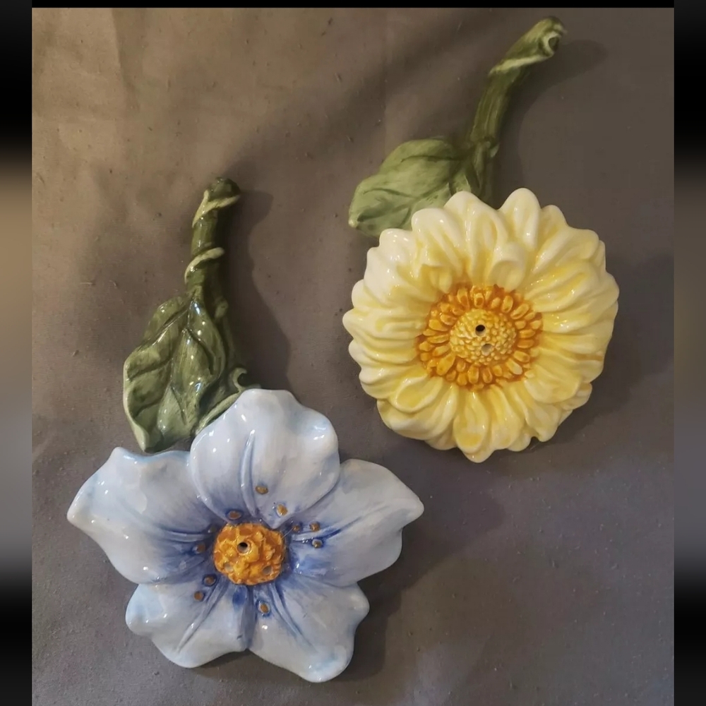 Aynsley Charter Club Wild Flower Salt and Pepper Shakers